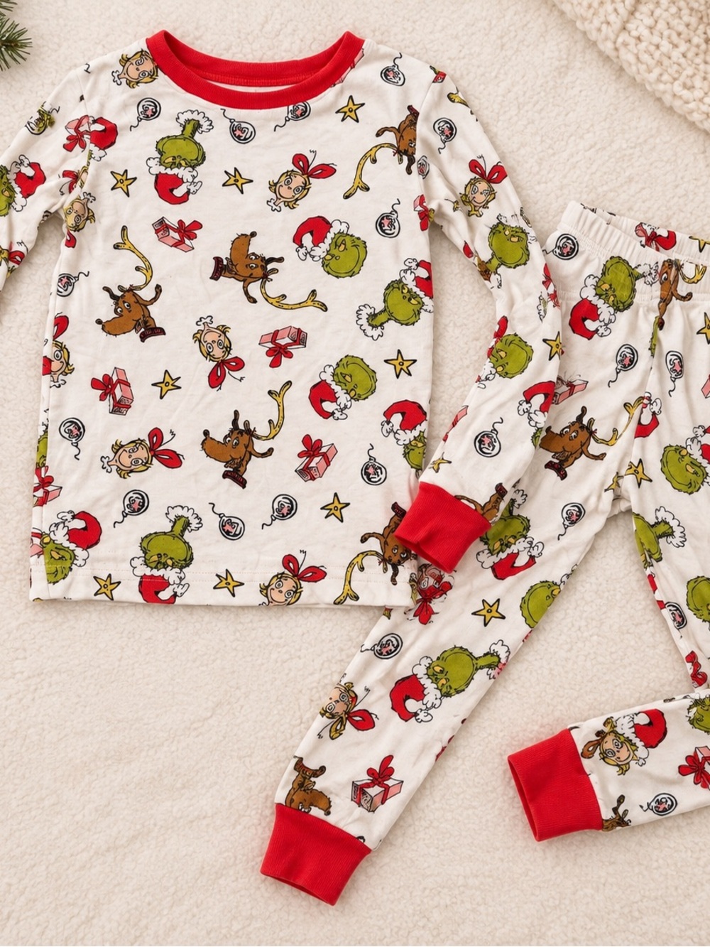 Carter’s The Grinch Christmas Pajamas Size 5